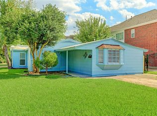 4401 Dorothy St, Bellaire, TX 77401