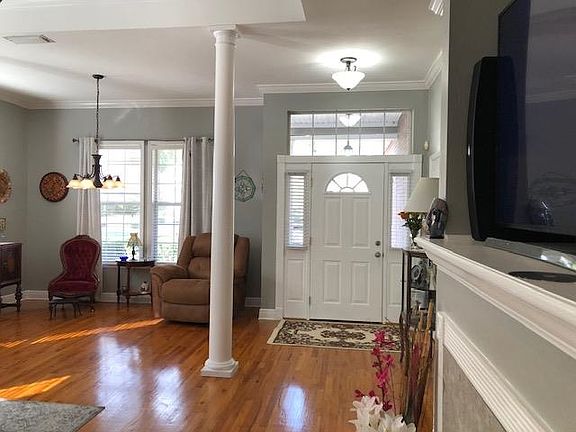 2nd image of 3319 Dry Creek Dr