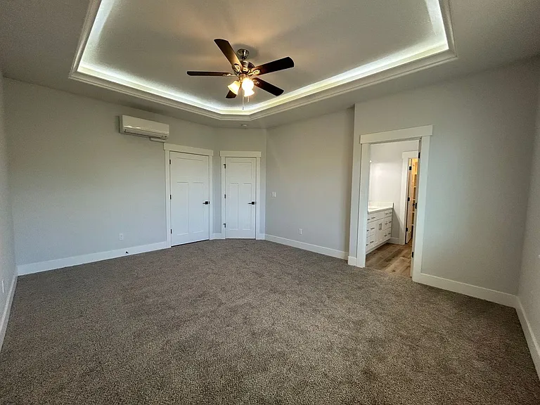 786 Maple St — Photo 16