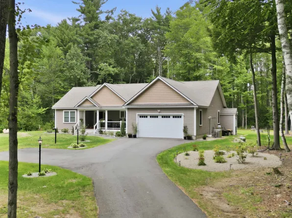 16 Regency Court, Rochester, NH 03867