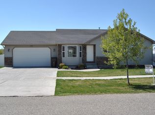 3276 E Skyview Dr, Idaho Falls, ID 83401