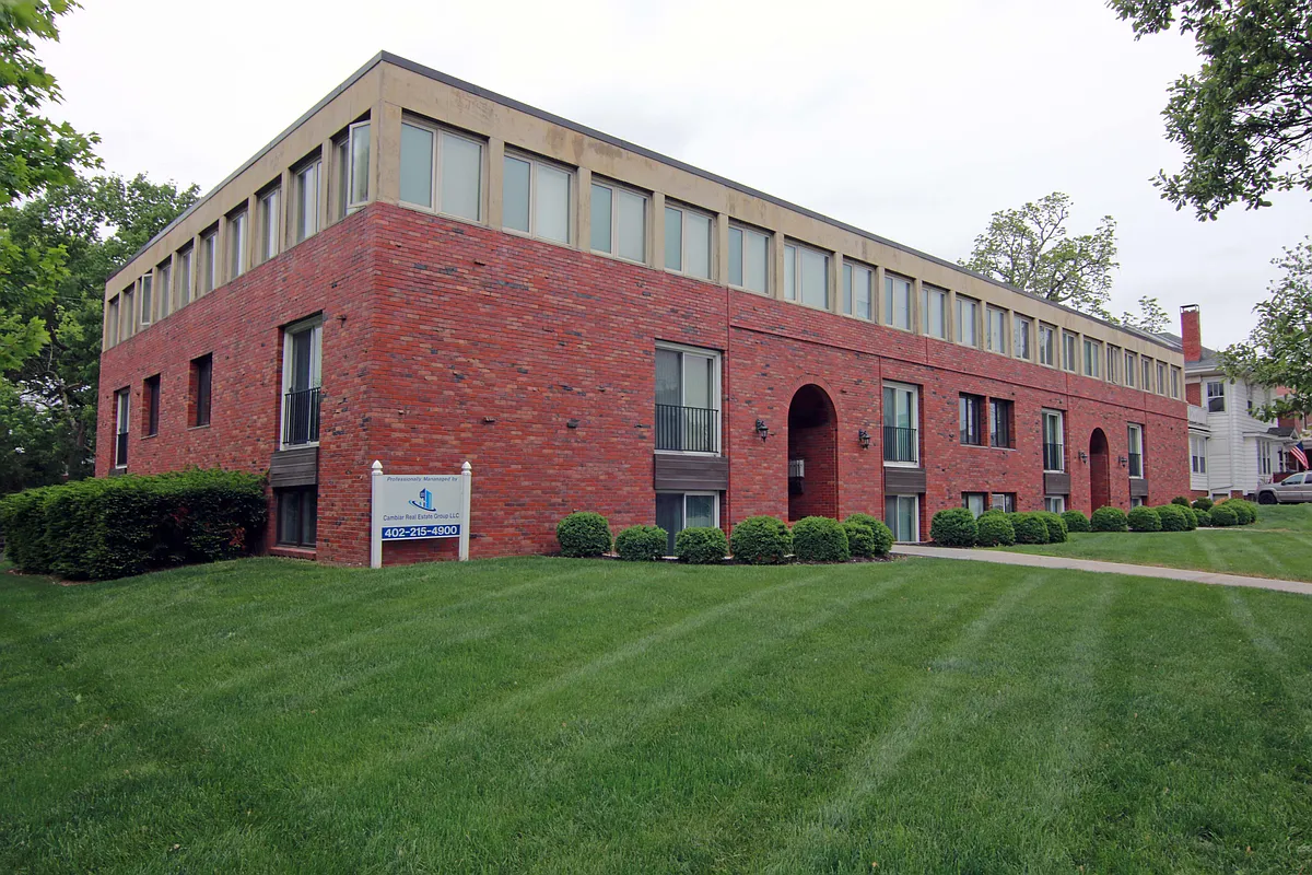 Building Photo - 4903 California St #13