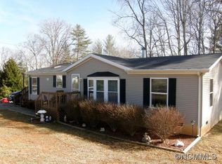 202 Banyan Rd, Candler, NC 28715