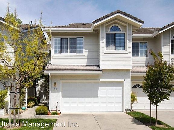 2nd image of 98 Amberfield Ln
