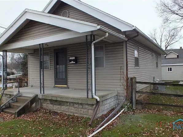 2301 Pickle Rd, Oregon, OH 43616