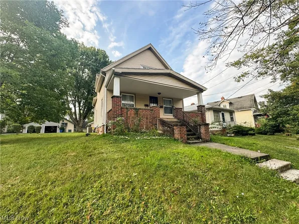 106 W Grace St, Bedford, OH 44146