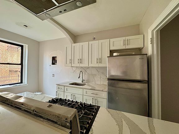 5th image of 14070 Ash Ave APT 602