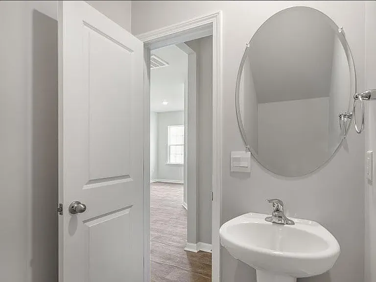 451 David Hill Dr — Photo 16