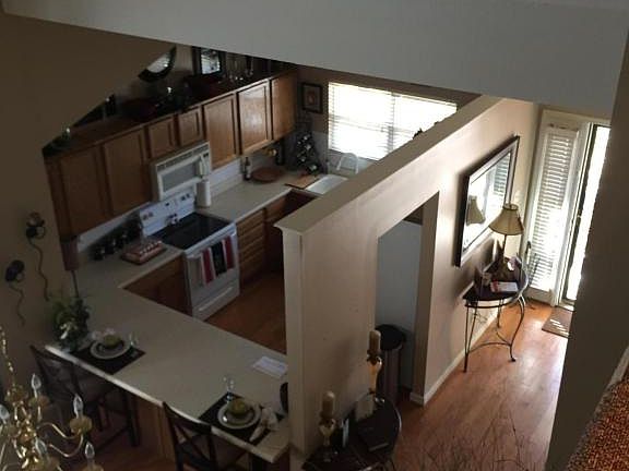 5th image of 6748 La Christa Way