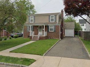 128 Delia Ter, Clark, NJ 07066