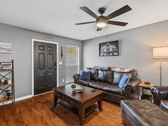 3rd image of 3764 Oldenburg Ln