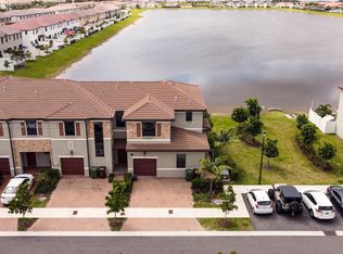10038 W 32nd Ln, Hialeah, FL 33018
