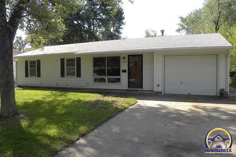 1st image of 2209 SE 22nd St