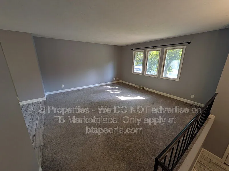 3 bed, 2.0 bath, 1621 sqft, $1,850 — Photo 3