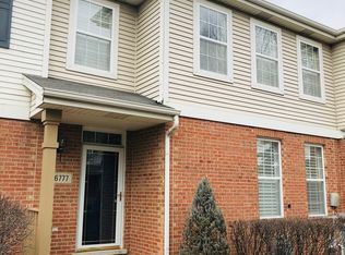 6777 Pine Lake Dr, Tinley Park, IL 60477