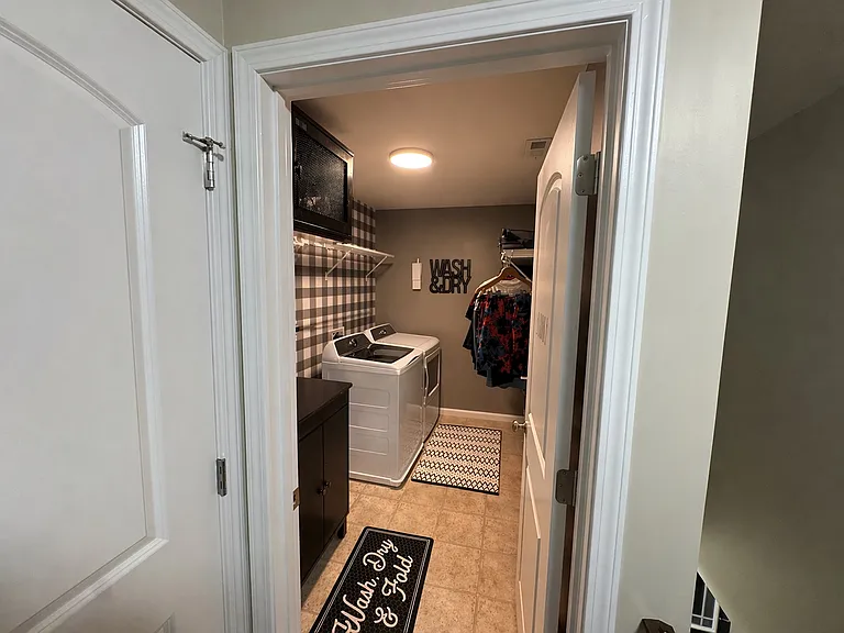 11104 Remembrance Ln — Photo 16