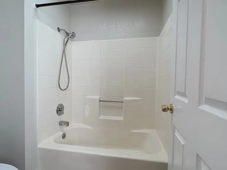 64 Fountain Grove Cir — Photo 22