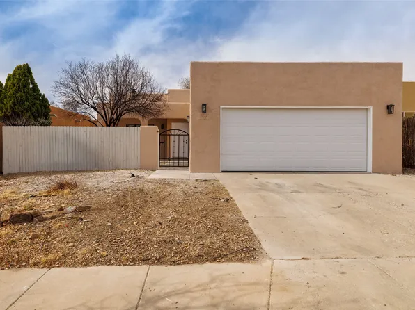 1444 Paseo Norteno, Santa Fe, NM 87507