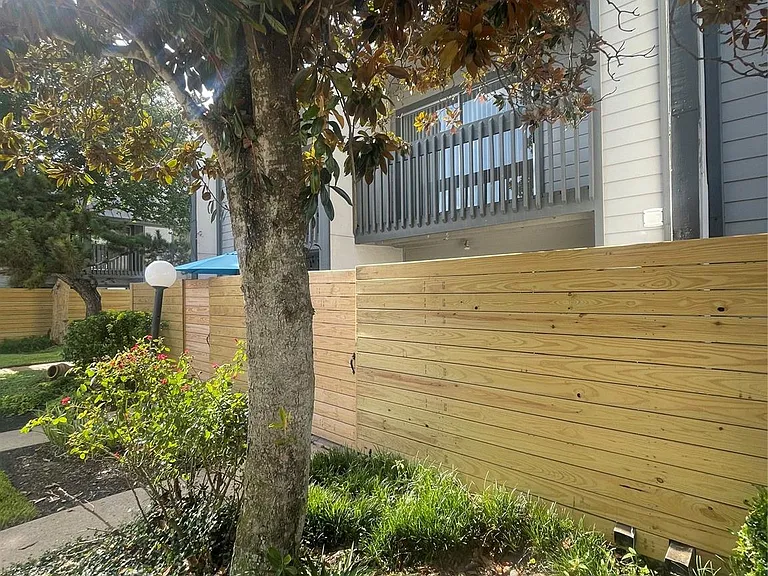 5056 Glenmont Dr — Photo 11
