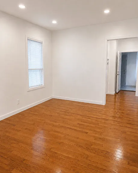 28 Stuyvesant Ave #1 — Photo 2