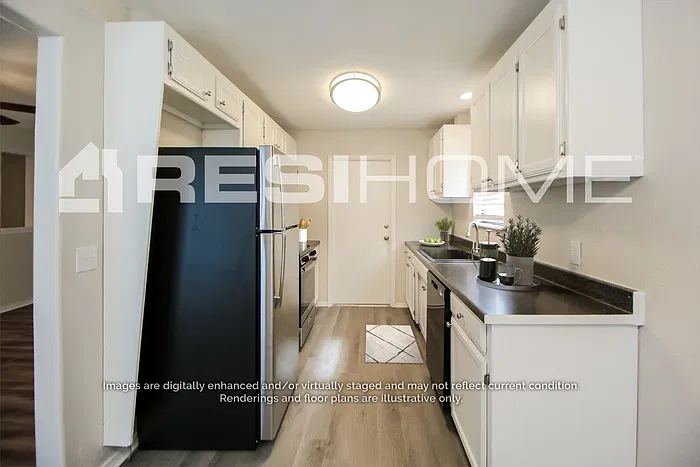 3 bed, 2.0 bath, 1100 sqft, $1,380 — Photo 3