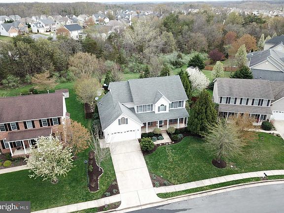 4th image of 105 Dover Dr