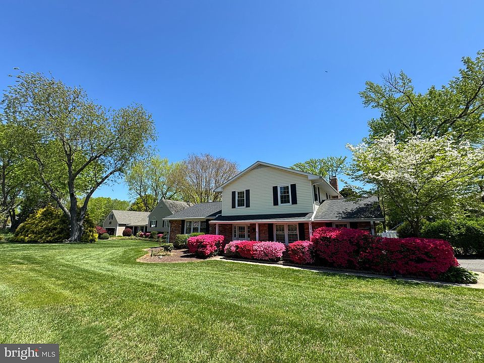 1st image of 315 Five Farms Dr