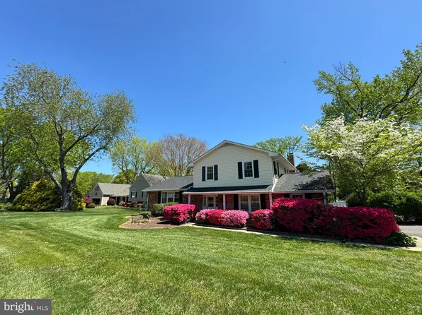 315 Five Farms Dr, Stevensville, MD 21666