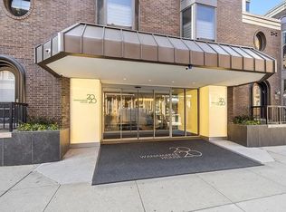 2020 Walnut St APT 20H, Philadelphia, PA 19103