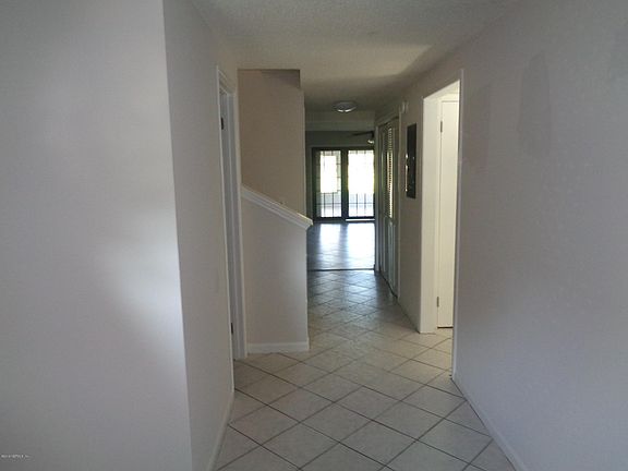 5th image of 11048 Mill Pond Ct