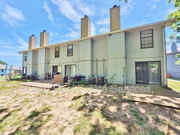 2nd image of 18808 E Manor Ct