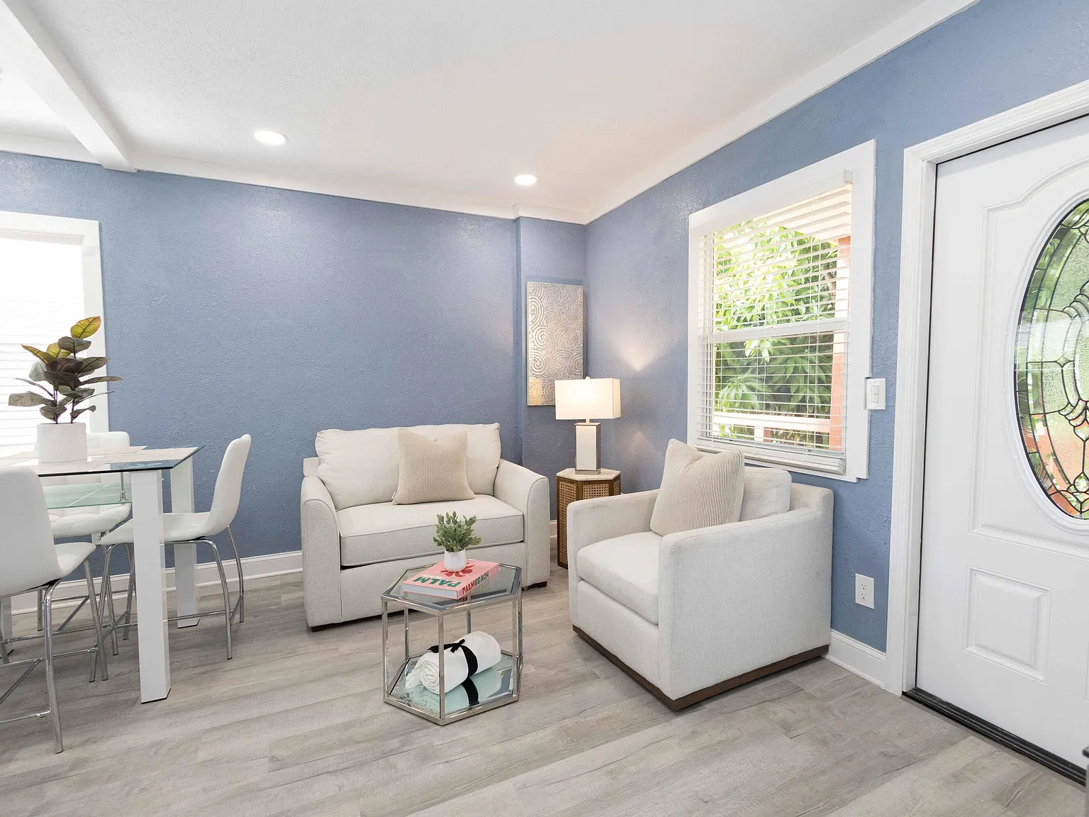 2 bed, 1.0 bath, 800 sqft, $2,500 — Photo 3