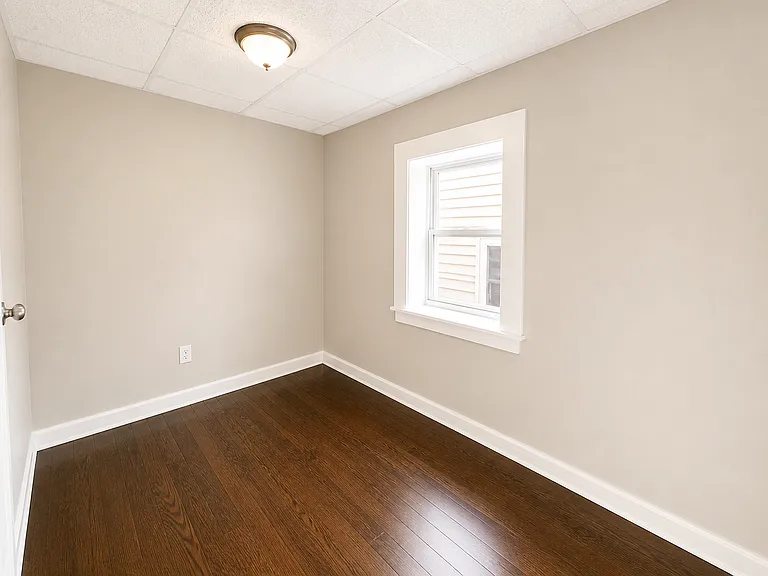 196 Parkhurst St #4 — Photo 7