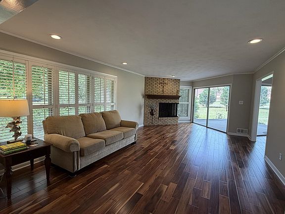 4th image of 544 Peterson Lake Rd