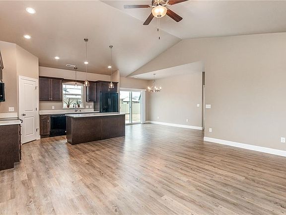 4th image of 1527 Snowy River Ln