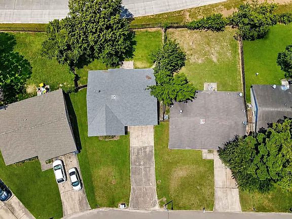 3rd image of 8607 Sherrywood Dr