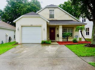 518 Summer Sails Dr, Valrico, FL 33594