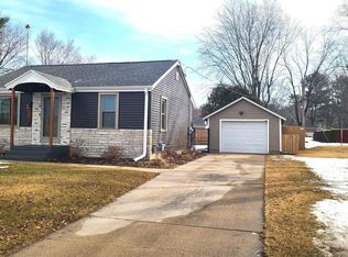 1140 Evergreen St, Shawano, WI 54166