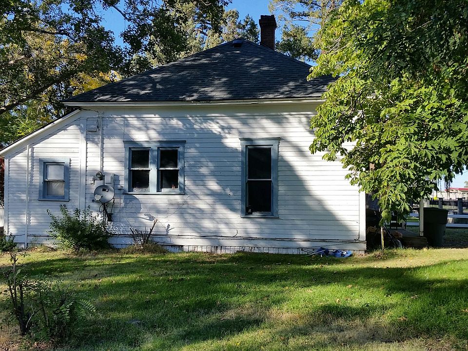 2nd image of 168 Dehaven St