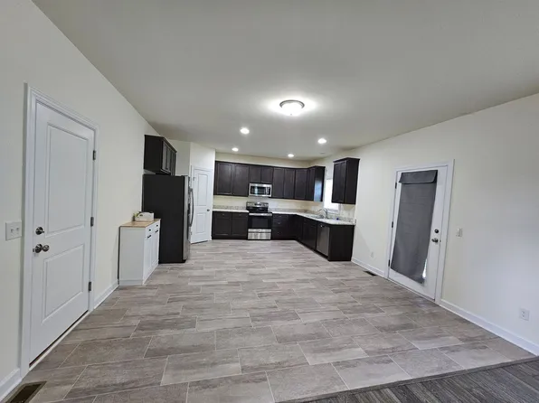 327 Hightide Dr, Frederica, DE 19946