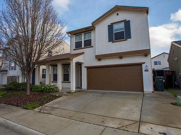 3rd image of 8293 Red Rock Dr