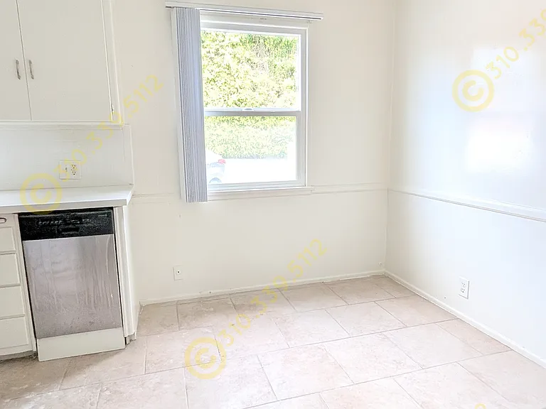 1377 S Sierra Bonita Ave #2 — Photo 9