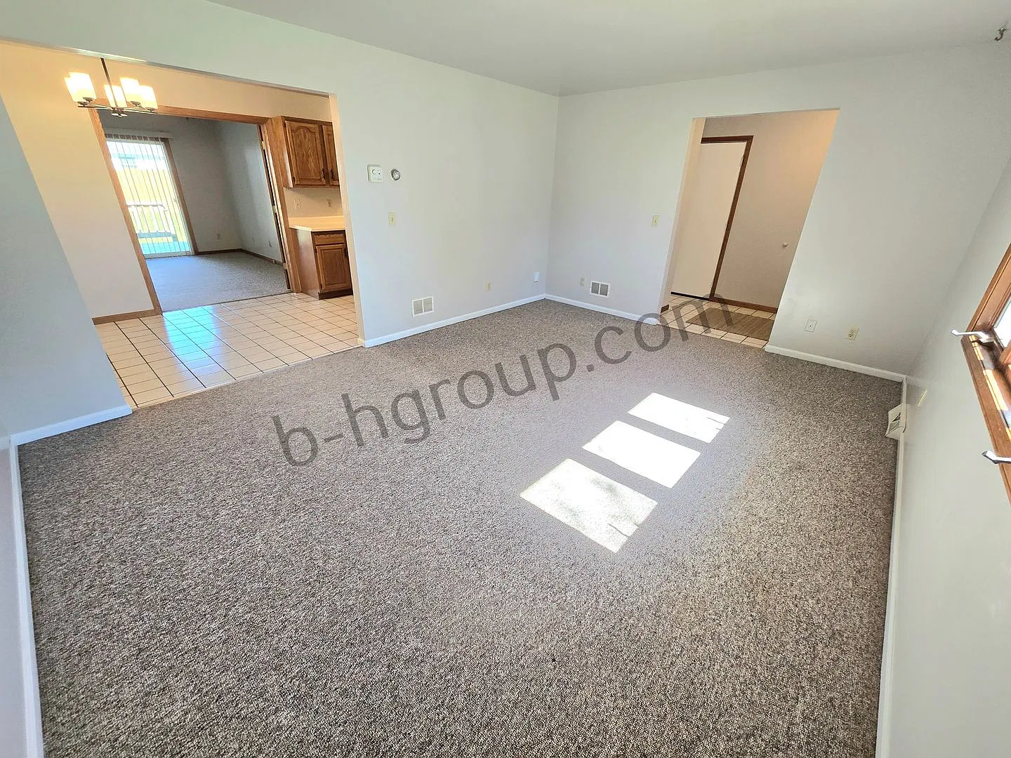 4830 58th St — Photo 3