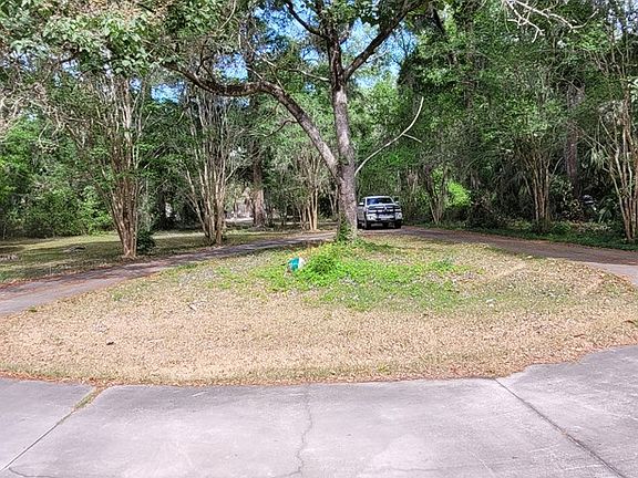 3rd image of 9810 NW 66th Ter