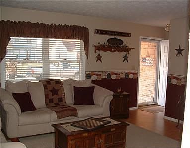 5th image of 2391 Mississippi Dr