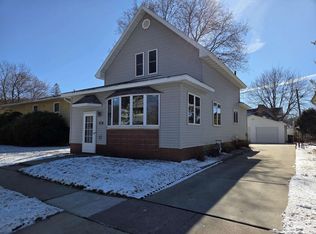 461 East Haseltine Street, Richland Center, WI 53581