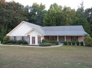 200 Honeysuckle Dr, Enterprise, AL 36330