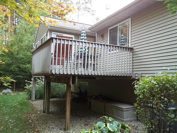4th image of 2804 Creekside Ct