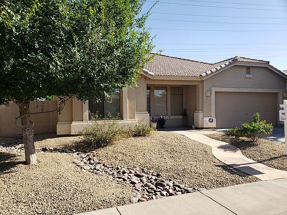 3rd image of 1675 E Aloe Pl