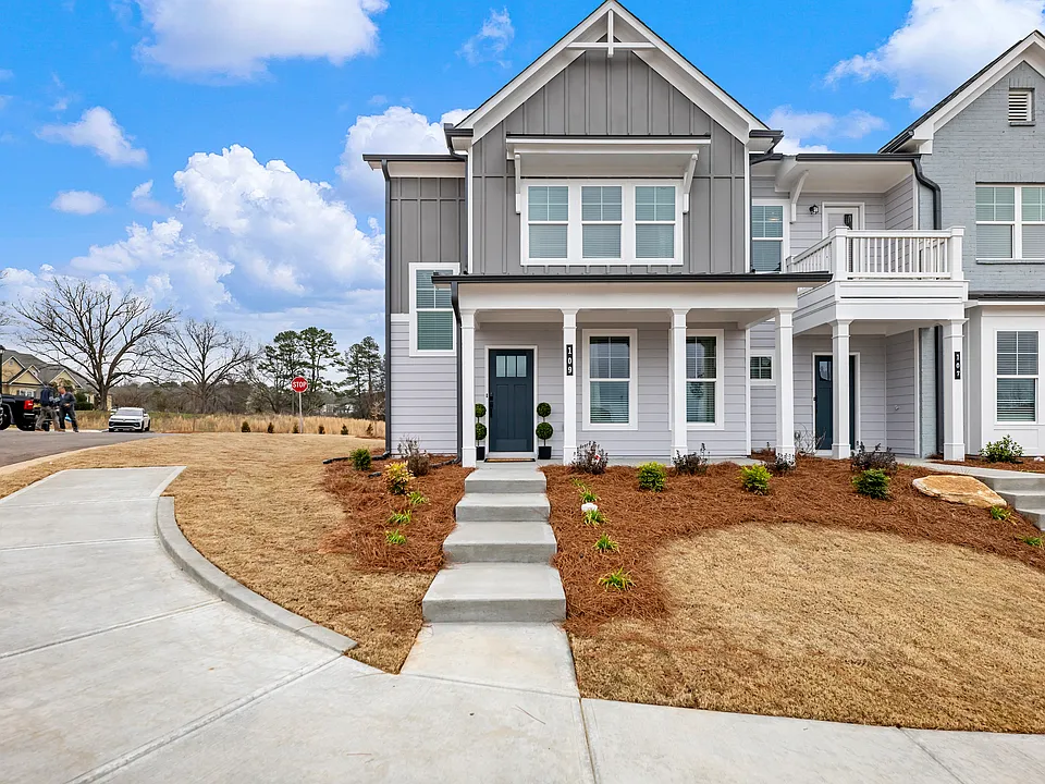 218 Grand Highlands Ct